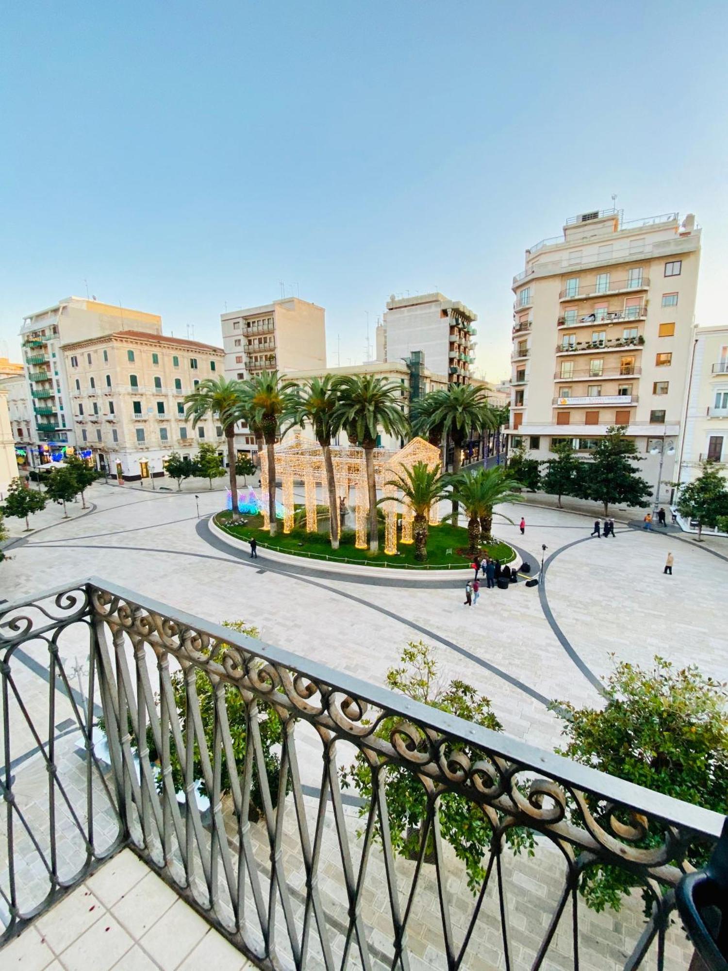 Amica Taranto In Piazza Apartment Exterior photo